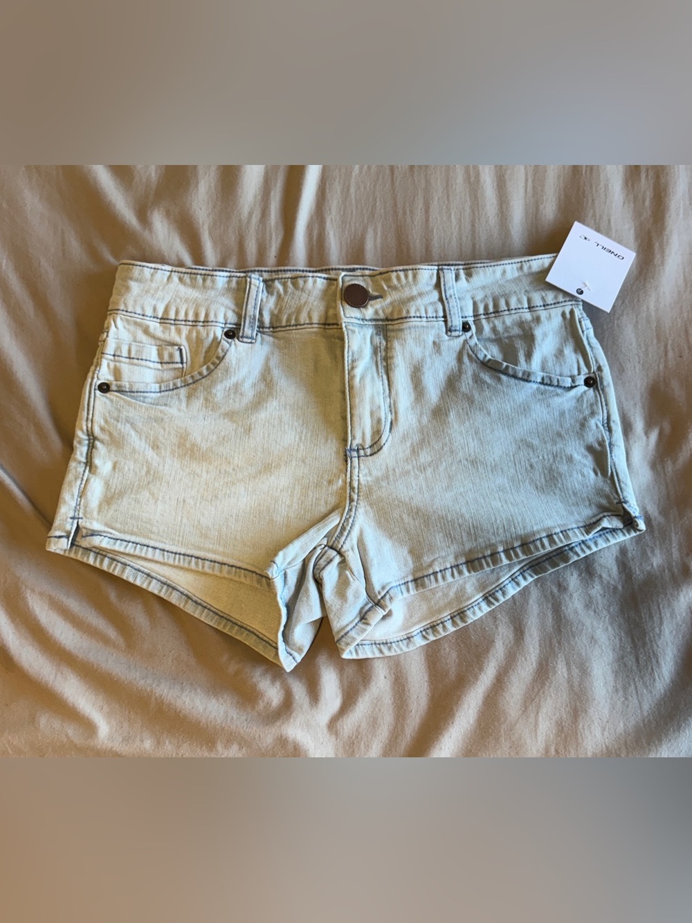O'Neill Millie Light Wash Denim Shorts Size 28 NWT